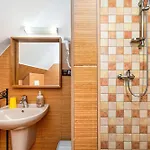 Kriz Guest house
